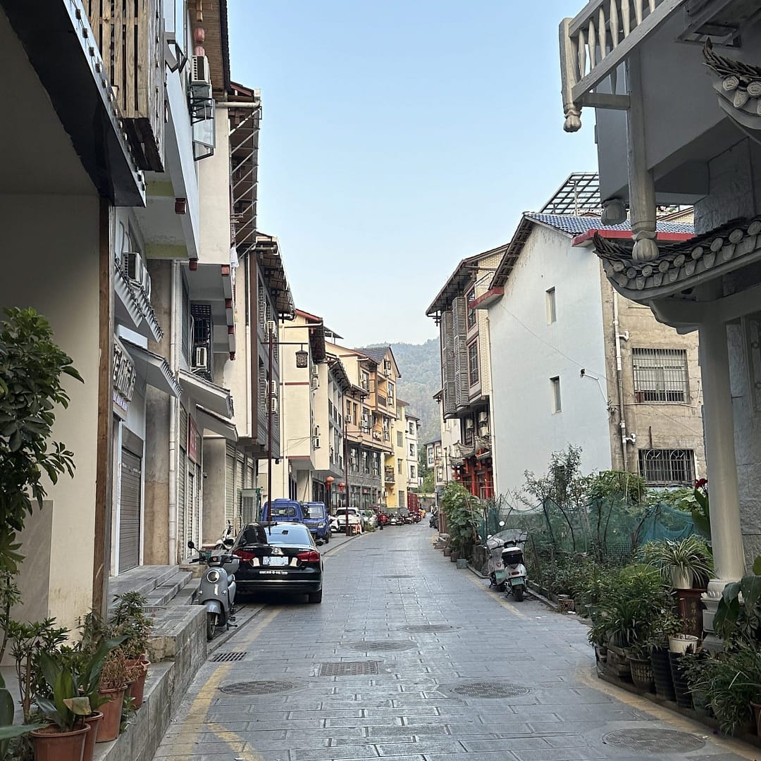 Quiet street in Wulingyuan where our recommended hotel is located, offering easy access to Zhangjiajie National Forest Park.