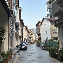 Quiet street in Wulingyuan where our recommended hotel is located, offering easy access to Zhangjiajie National Forest Park.